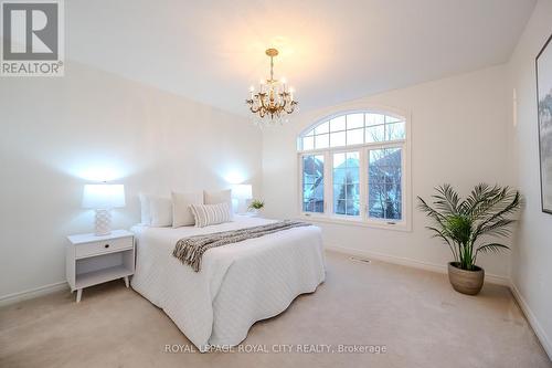 101 Mcarthur Crescent, Guelph (Pine Ridge), ON - Indoor Photo Showing Bedroom