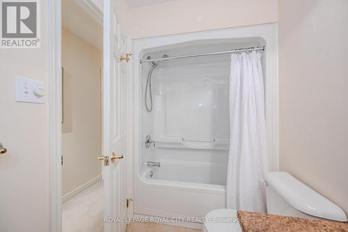 101 Mcarthur Crescent, Guelph (Pine Ridge), ON - Indoor Photo Showing Bathroom