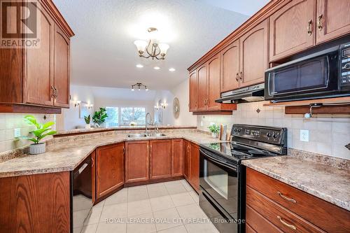 101 Mcarthur Crescent, Guelph (Pine Ridge), ON - Indoor Photo Showing Kitchen