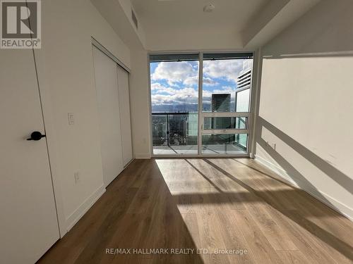 2601 - 127 Broadway Avenue, Toronto, ON - Indoor Photo Showing Other Room