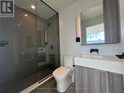 2601 - 127 Broadway Avenue, Toronto, ON - Indoor Photo Showing Bathroom