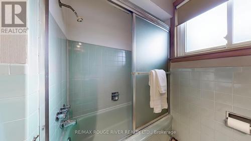 17 Clayland Drive, Toronto, ON - Indoor Photo Showing Bathroom