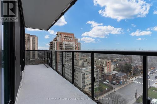 1009 - 117 Broadway Avenue N, Toronto, ON - Outdoor With View