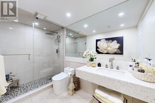 25 Linderwood Drive, Toronto, ON - Indoor Photo Showing Bathroom