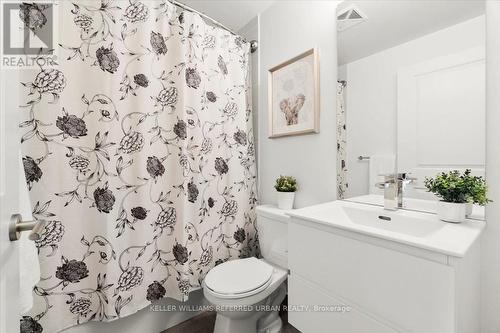 5 - 205 Bonis Avenue, Toronto, ON - Indoor Photo Showing Bathroom