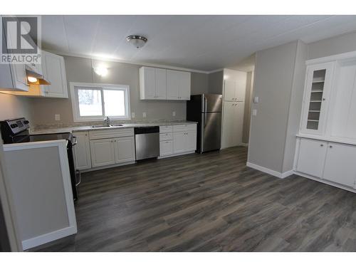 6 7170 Hart Highway, Prince George, BC - Indoor Photo Showing Kitchen With Double Sink