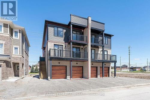 2 - 53 Pumpkin Corner Crescent, Barrie, ON - Outdoor With Balcony With Facade