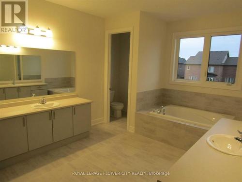 102 Rugman Crescent, Springwater, ON - Indoor Photo Showing Bathroom