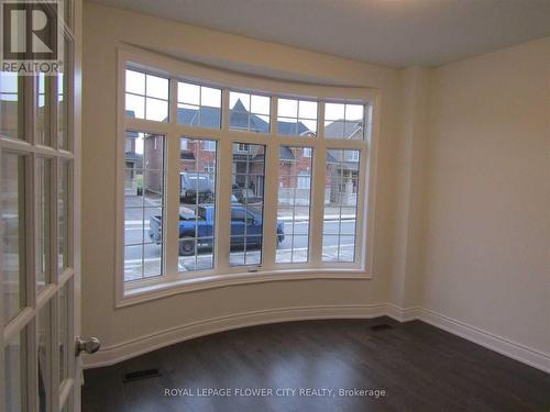 102 Rugman Crescent, Springwater, ON - Indoor Photo Showing Other Room