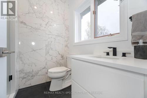 41 Matson Drive, Caledon, ON - Indoor Photo Showing Bathroom