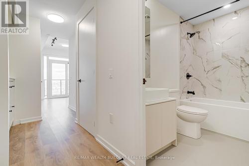 2407 - 1285 Dupont Street, Toronto, ON - Indoor Photo Showing Bathroom