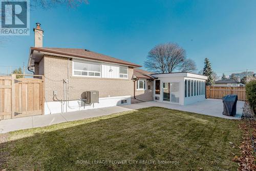 2 Alexandria Crescent, Brampton, ON - Outdoor