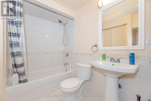 70 Lakecrest Trail, Brampton, ON - Indoor Photo Showing Bathroom