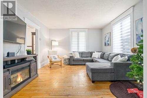 43 Victoria Street, Halton Hills, ON - Indoor Photo Showing Living Room With Fireplace