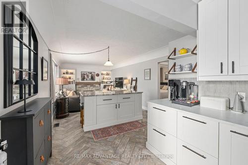 56 David Street, London, ON - Indoor Photo Showing Kitchen