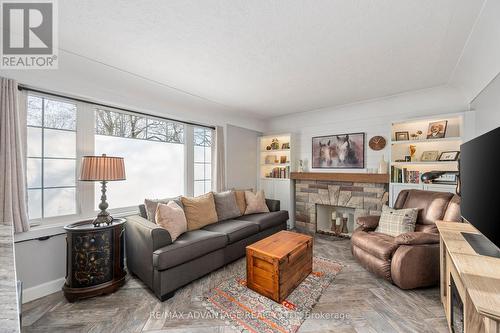 56 David Street, London, ON - Indoor Photo Showing Living Room With Fireplace