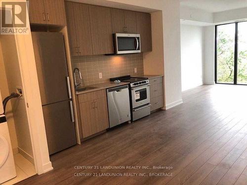 601 - 2799 Kingston Road, Toronto, ON - Indoor Photo Showing Kitchen With Stainless Steel Kitchen