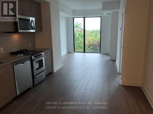 601 - 2799 Kingston Road, Toronto, ON - Indoor Photo Showing Kitchen