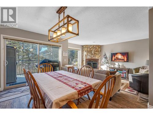 225 Clearview Road Unit# 911, Apex Mountain, BC - Indoor Photo Showing Dining Room