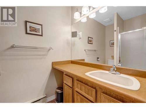 225 Clearview Road Unit# 911, Apex Mountain, BC - Indoor Photo Showing Bathroom