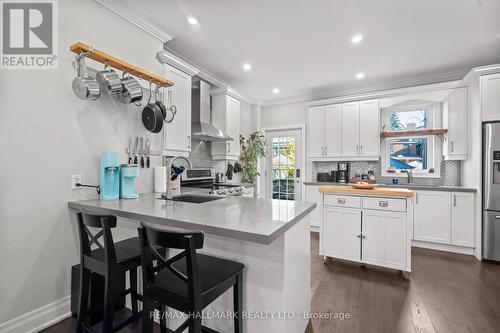 899 Lansdowne Avenue, Toronto, ON - Indoor Photo Showing Kitchen