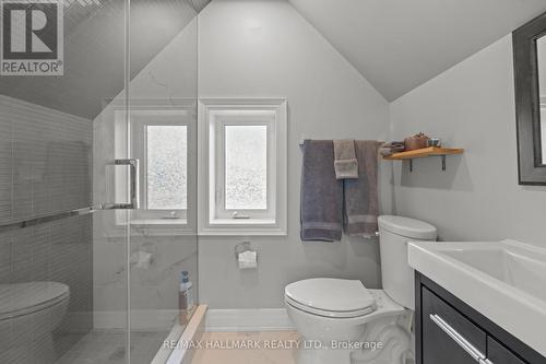 899 Lansdowne Avenue, Toronto, ON - Indoor Photo Showing Bathroom