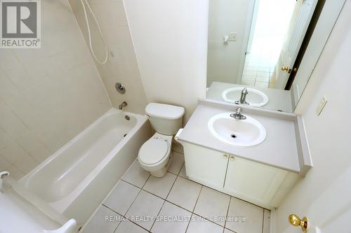 101 - 98 William Street, Mississauga, ON - Indoor Photo Showing Bathroom