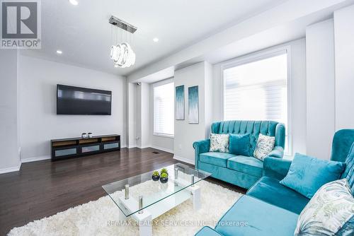 1832 Mitoff Place, Mississauga, ON - Indoor Photo Showing Living Room