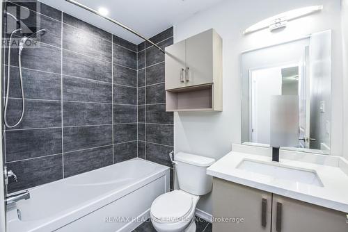 1832 Mitoff Place, Mississauga, ON - Indoor Photo Showing Bathroom