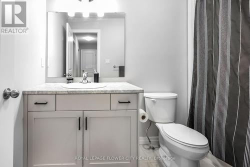 58 Livingston Drive, Tillsonburg, ON - Indoor Photo Showing Bathroom