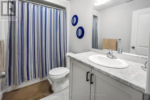 58 Livingston Drive, Tillsonburg, ON - Indoor Photo Showing Bathroom