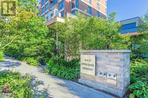 516 - 39 Upper Duke Crescent, Markham, ON - Outdoor