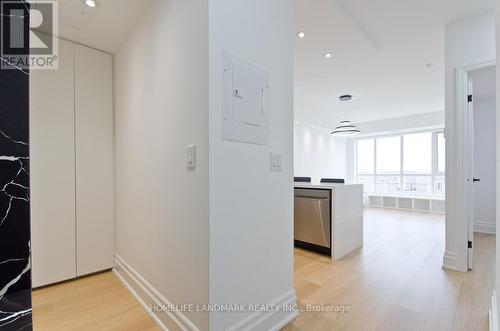 516 - 39 Upper Duke Crescent, Markham, ON - Indoor Photo Showing Other Room