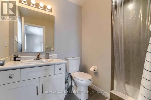 75 John Brabson Crescent, Guelph, ON - Indoor Photo Showing Bathroom