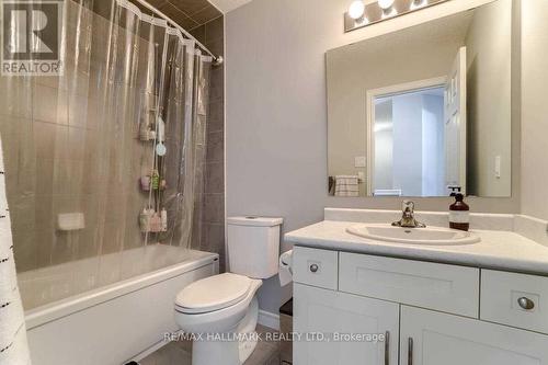 75 John Brabson Crescent, Guelph, ON - Indoor Photo Showing Bathroom