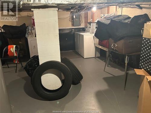 1089 Pelissier, Windsor, ON - Indoor Photo Showing Laundry Room