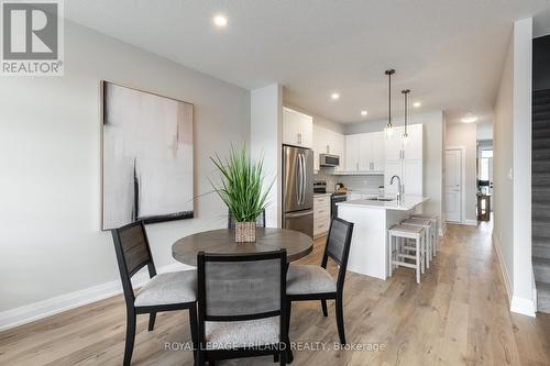 1865 Dalmagarry Road, London, ON - Indoor Photo Showing Dining Room