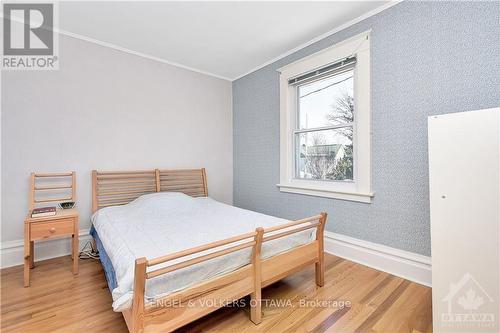 89 Brighton Avenue, Ottawa, ON - Indoor Photo Showing Bedroom