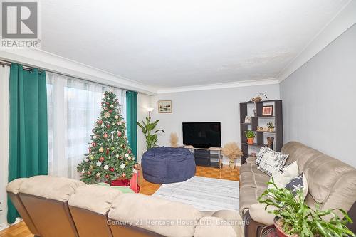 14 Janet Street, Port Colborne (875 - Killaly East), ON - Indoor Photo Showing Living Room