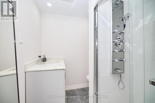 14 Janet Street, Port Colborne (875 - Killaly East), ON - Indoor Photo Showing Bathroom