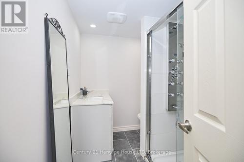 14 Janet Street, Port Colborne (875 - Killaly East), ON - Indoor Photo Showing Bathroom