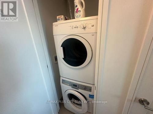 1908 - 88 Scott Street, Toronto, ON - Indoor Photo Showing Laundry Room