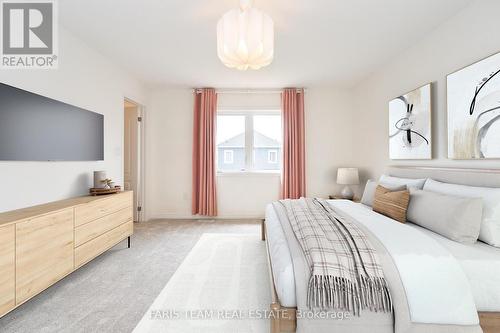 26 Dunes Drive, Wasaga Beach, ON - Indoor Photo Showing Bedroom