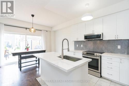 26 Dunes Drive, Wasaga Beach, ON - Indoor Photo Showing Kitchen With Upgraded Kitchen