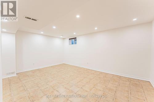 516 Steddick Court, Mississauga, ON - Indoor Photo Showing Other Room