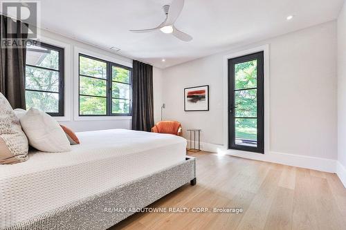 6583 Twiss Road, Burlington, ON - Indoor Photo Showing Bedroom