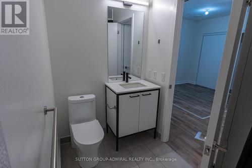 613 - 1808 St. Clair Avenue W, Toronto, ON - Indoor Photo Showing Bathroom