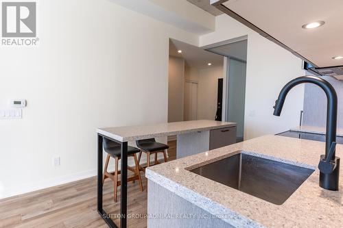 613 - 1808 St. Clair Avenue W, Toronto, ON - Indoor Photo Showing Kitchen