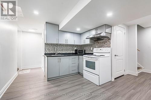 74 Brisdale Drive W, Brampton, ON - Indoor Photo Showing Kitchen