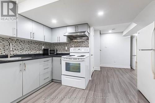 74 Brisdale Drive W, Brampton, ON - Indoor Photo Showing Kitchen